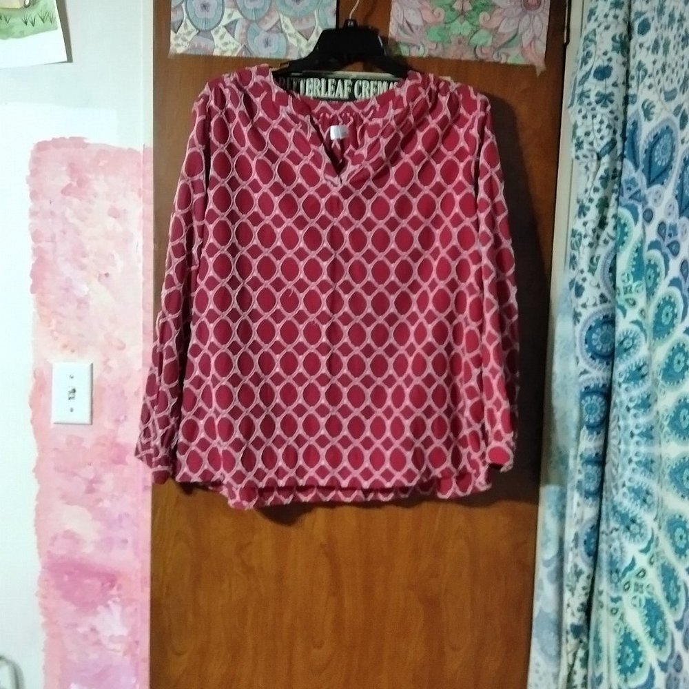 Red patterned time  and  Tru shirt xxl